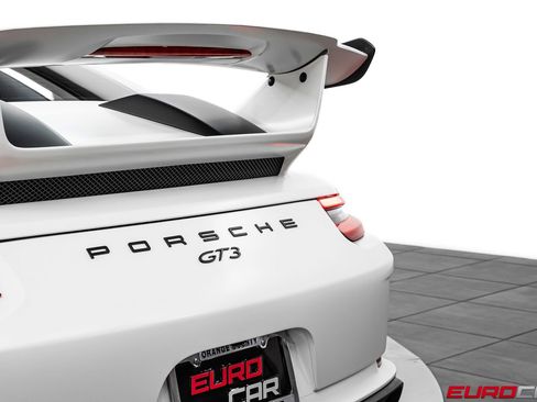 Used 2018 Porsche 911 GT3 RWD image 20