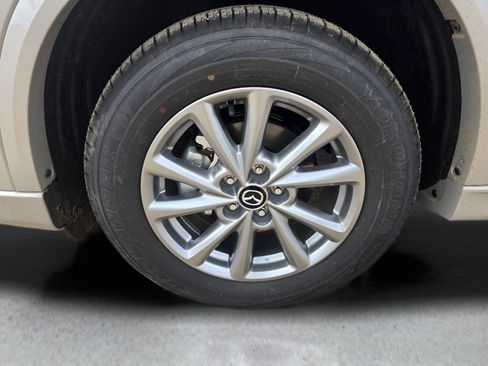 Used 2025 MAZDA CX-5 AWD 2.5 S w/ Preferred Package image 9