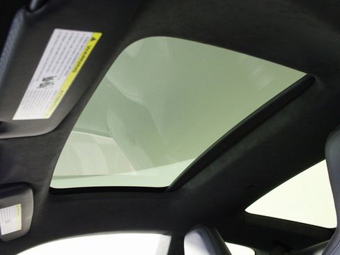 Used 2025 Porsche 911 Carrera 4 GTS image 21