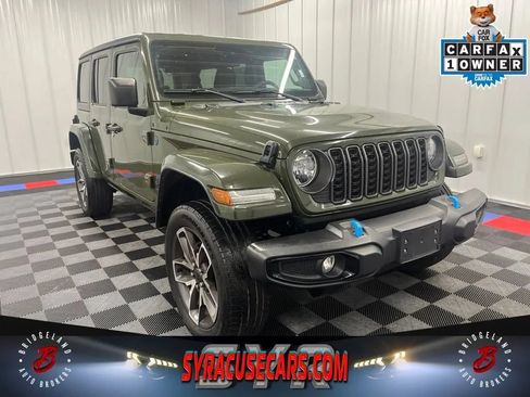 Used 2024 Jeep Wrangler Unlimited w/ Convenience Group AWD/4WD image 1