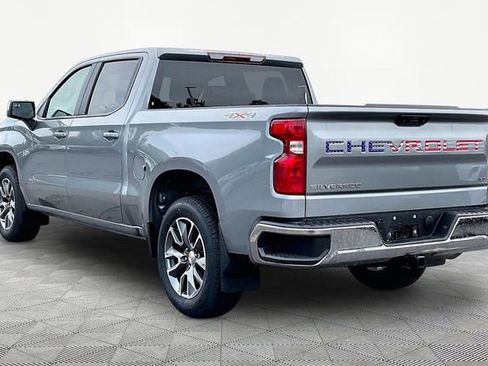 Used 2024 Chevrolet Silverado 1500 LT AWD/4WD image 4