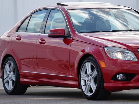 Used 2010 Mercedes-Benz C 300 Sedan image 30