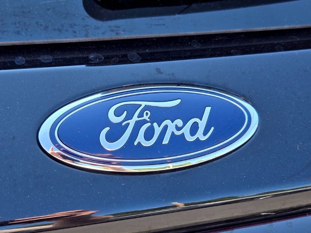 Used 2025 Ford Explorer ST-Line w/ ST-Line Street Pack AWD/4WD image 18