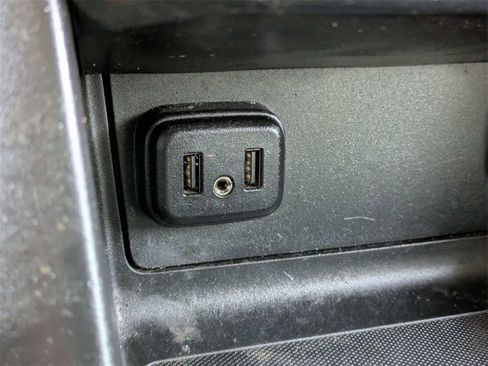 Used 2020 Chevrolet Colorado W/T w/ Custom Special Edition image 21