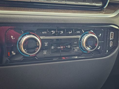 New 2026 GMC Sierra 1500 Elevation image 28