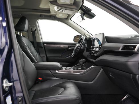 Used 2020 Toyota Highlander Platinum AWD/4WD image 13