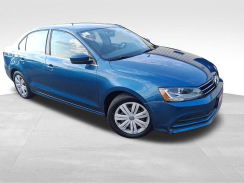 Used 2017 Volkswagen Jetta S FWD image 3