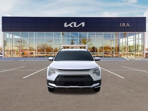New 2026 Kia Niro LX FWD image 2