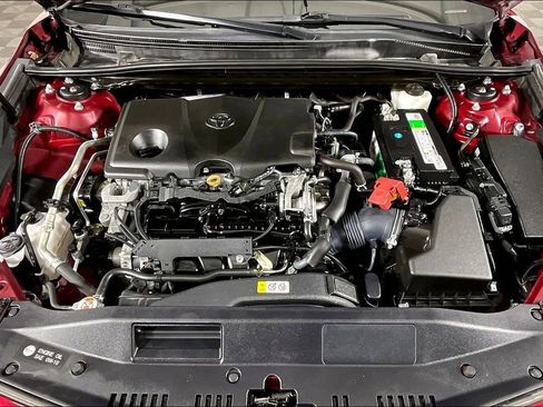 Used 2019 Toyota Camry LE image 13