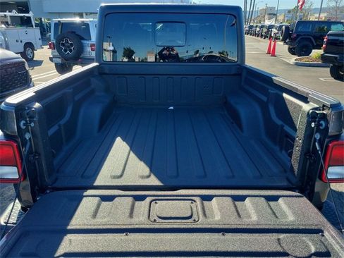 New 2026 Jeep Gladiator Sport image 6