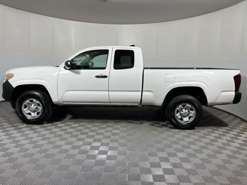 Used 2023 Toyota Tacoma SR RWD image 5