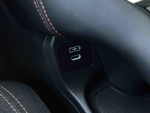 Used 2025 Honda HR-V Sport image 30