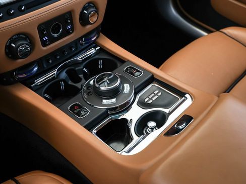 Used 2020 Rolls-Royce Wraith RWD image 9