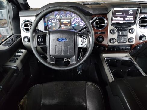 Used 2015 Ford F350 Lariat w/ Lariat Interior Package image 19