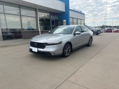 Used 2024 Honda Accord EX image 1