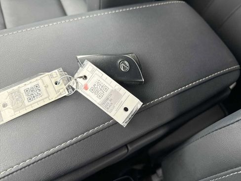 Used 2023 Lexus RX 350 Premium image 33
