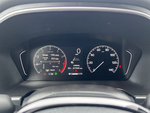 Used 2024 Honda Pilot Touring image 11