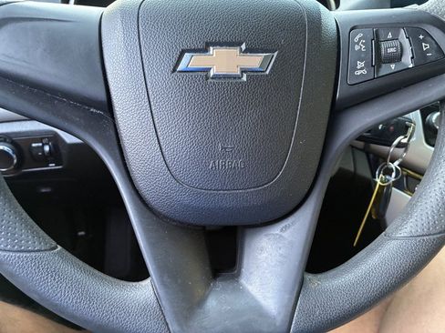 Used 2012 Chevrolet Cruze LS w/ Connectivity Package FWD image 9