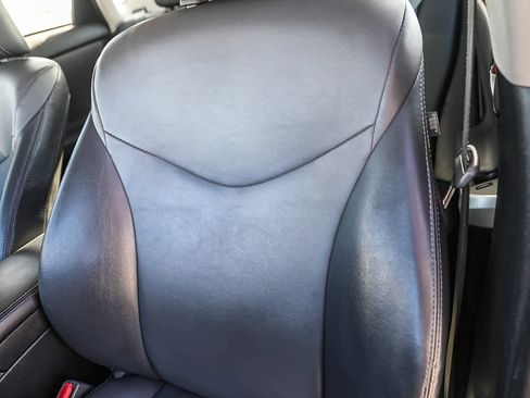 Used 2015 Toyota Prius Four image 24