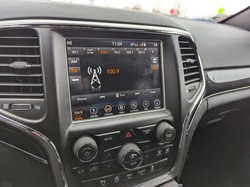 Used 2018 Jeep Grand Cherokee Trailhawk w/ Trailhawk Luxury Group image 13