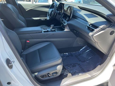 Certified 2025 Lexus RX 350 Premium w/ Accessory Package (Z1) FWD image 13