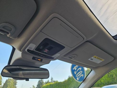 Certified 2024 Honda Accord EX image 30