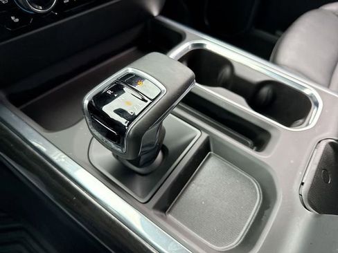 Used 2025 Chevrolet Silverado 1500 LTZ image 20