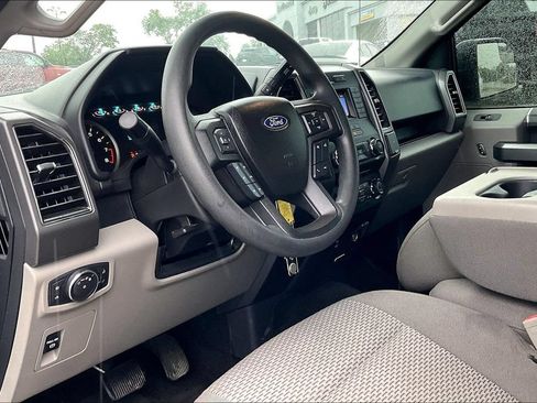 Used 2018 Ford F150 XLT RWD image 13