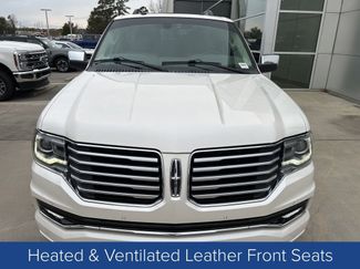 Used 2017 Lincoln Navigator Select video 2