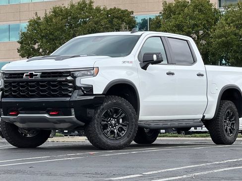 Certified 2025 Chevrolet Silverado 1500 ZR2 w/ Technology Package image 8