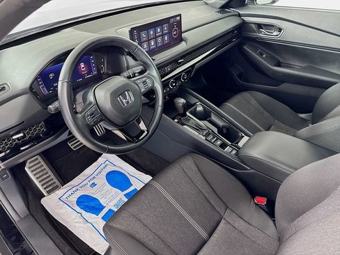 Used 2023 Honda Accord Sport image 11
