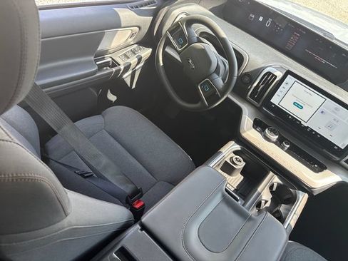 Certified 2025 Ford Expedition Max Active RWD image 19