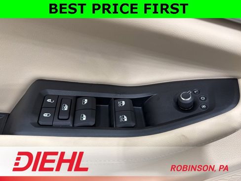 New 2025 Jeep Grand Cherokee Limited image 23