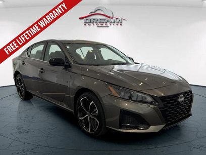 New 2025 Nissan Altima 2.5 SR w/ SR Premium Package