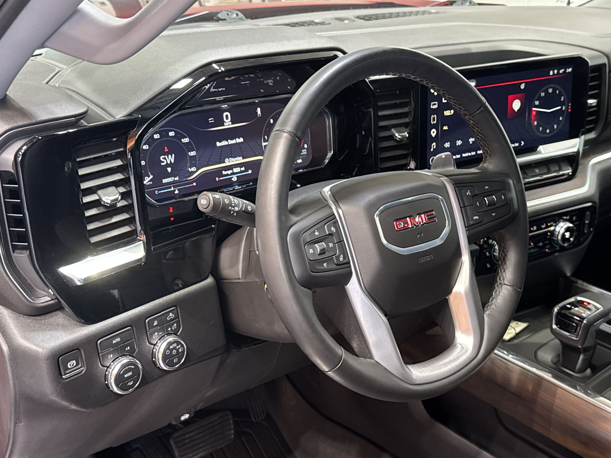 Used 2025 GMC Sierra 1500 SLT w/ SLT Premium Package AWD/4WD image 19