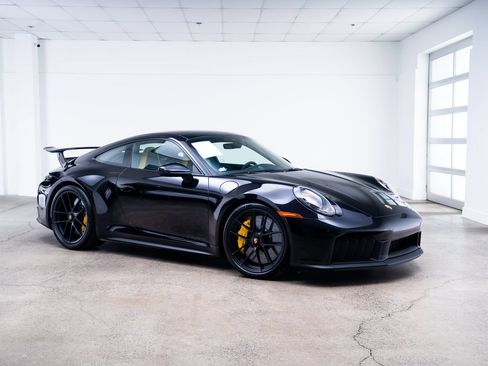 Used 2026 Porsche 911 Carrera GTS RWD image 18