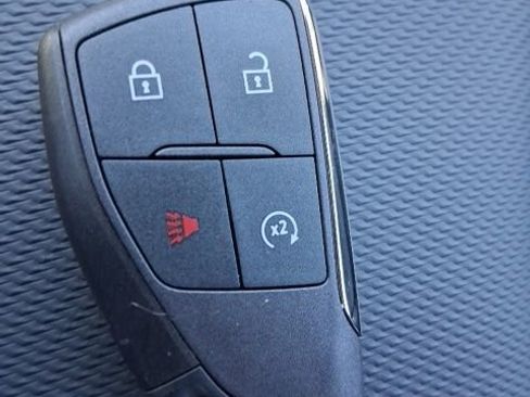 New 2026 Chevrolet Equinox LT w/ LPO, Floor Liner Package FWD image 20