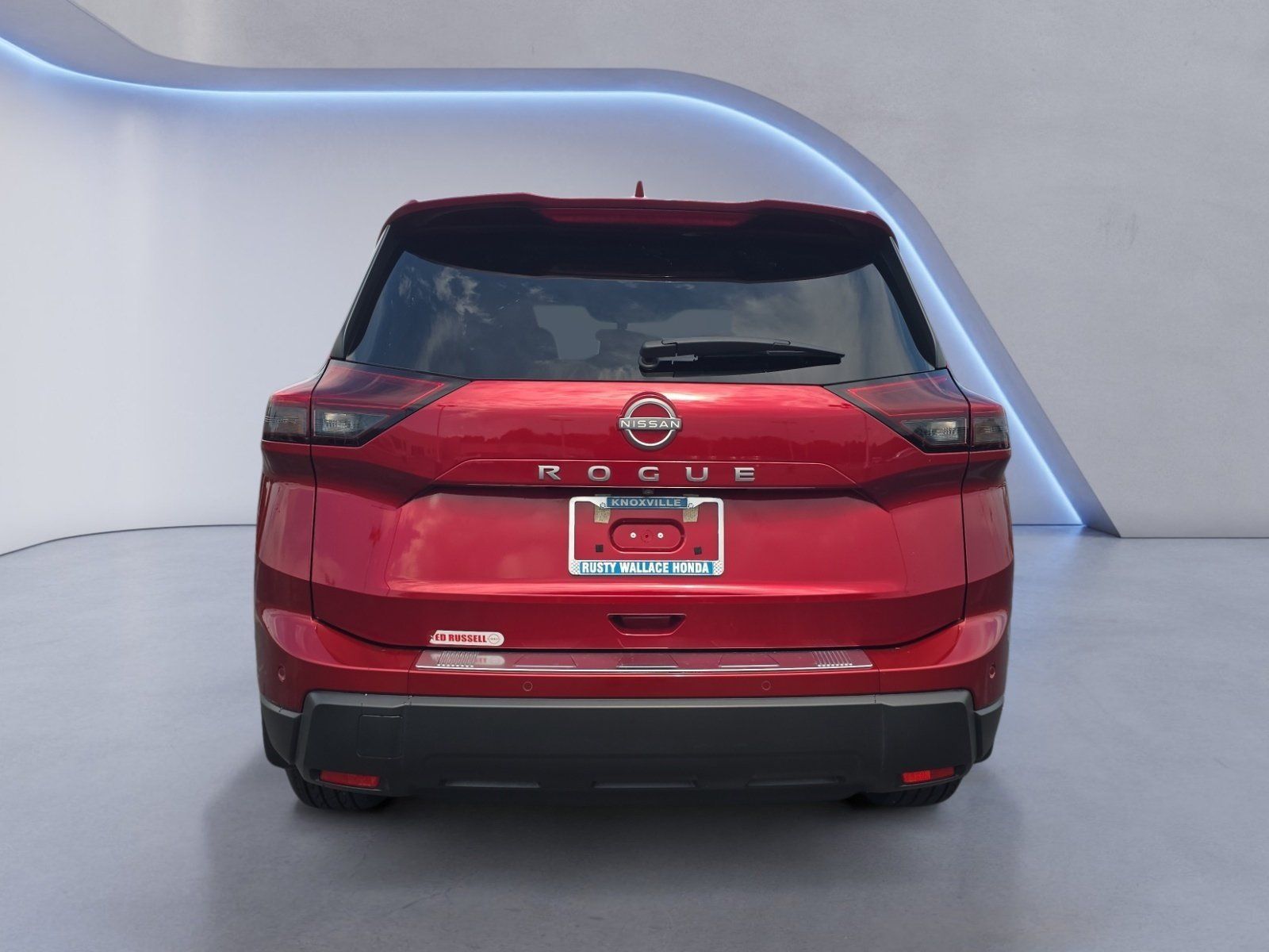 Used 2025 Nissan Rogue SV w/ SV Premium Package FWD image 4