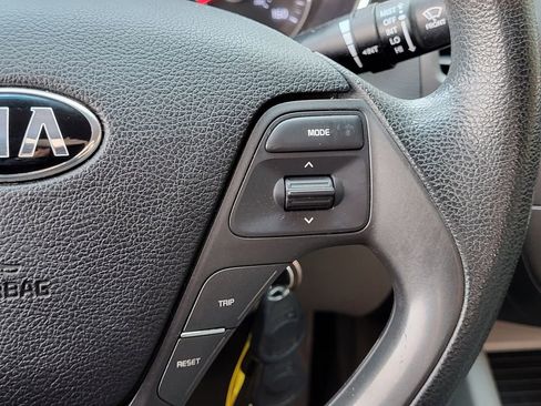 Used 2015 Kia Forte LX image 24