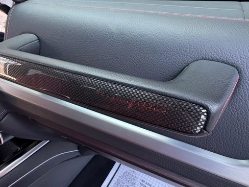 Used 2025 Mercedes-Benz G 550 image 82