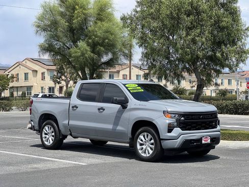 Used 2024 Chevrolet Silverado 1500 Custom w/ LPO, Dark Essentials Package AWD/4WD image 3