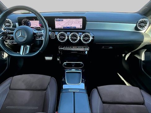 Used 2024 Mercedes-Benz CLA 250 4MATIC image 16