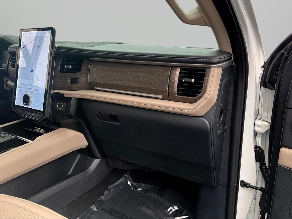 Used 2024 Ford Expedition Max Limited AWD/4WD image 28