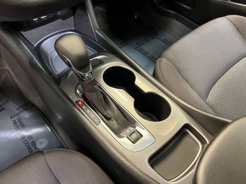 Used 2025 Chevrolet Malibu LS image 25