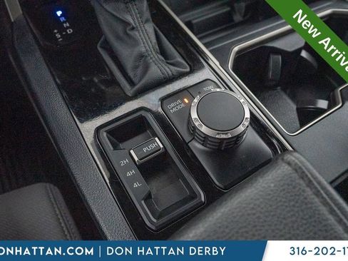 Used 2022 Toyota Tundra SR5 AWD/4WD image 10