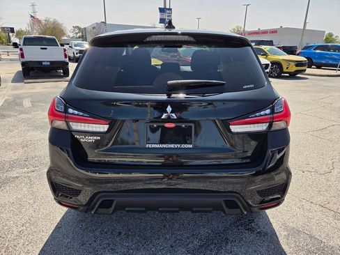 Used 2025 Mitsubishi Outlander Sport ES AWD/4WD image 12