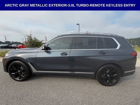 Used 2021 BMW X7 xDrive40i w/ Premium Package AWD/4WD image 3
