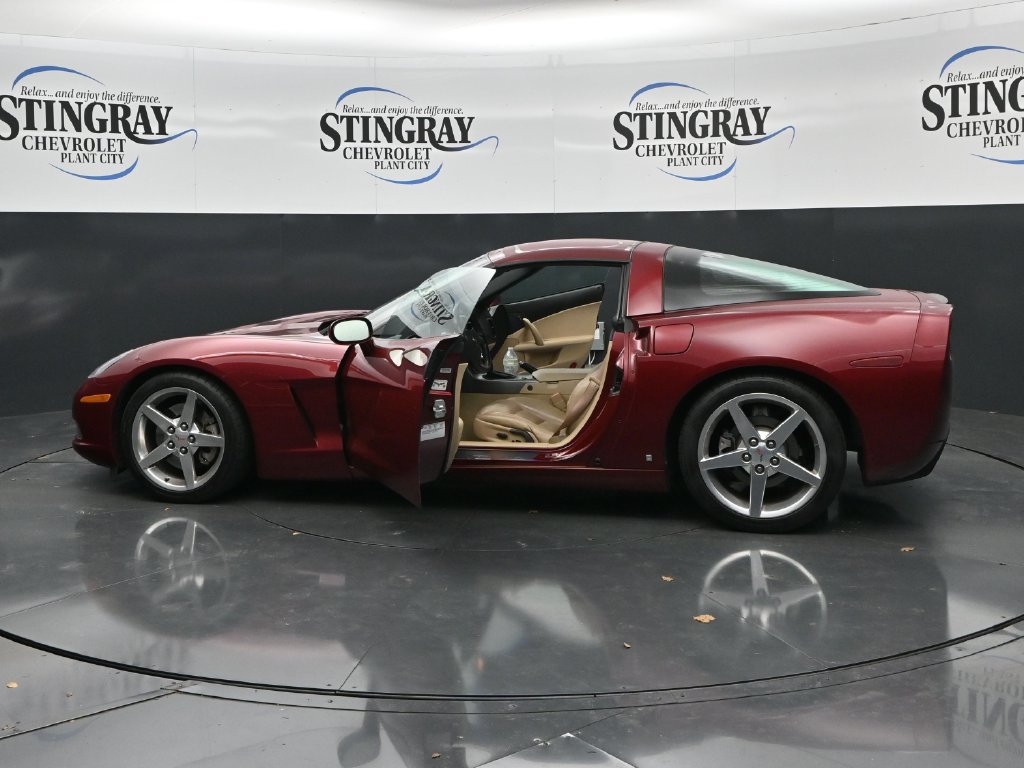 Used 2006 Chevrolet Corvette Coupe w/ Preferred Equipment Group RWD image 37