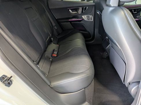 Used 2024 Mercedes-Benz EQE 350+ SUV image 21