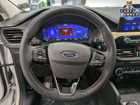 Used 2022 Ford Escape Titanium w/ Titanium Elite Package AWD/4WD image 20